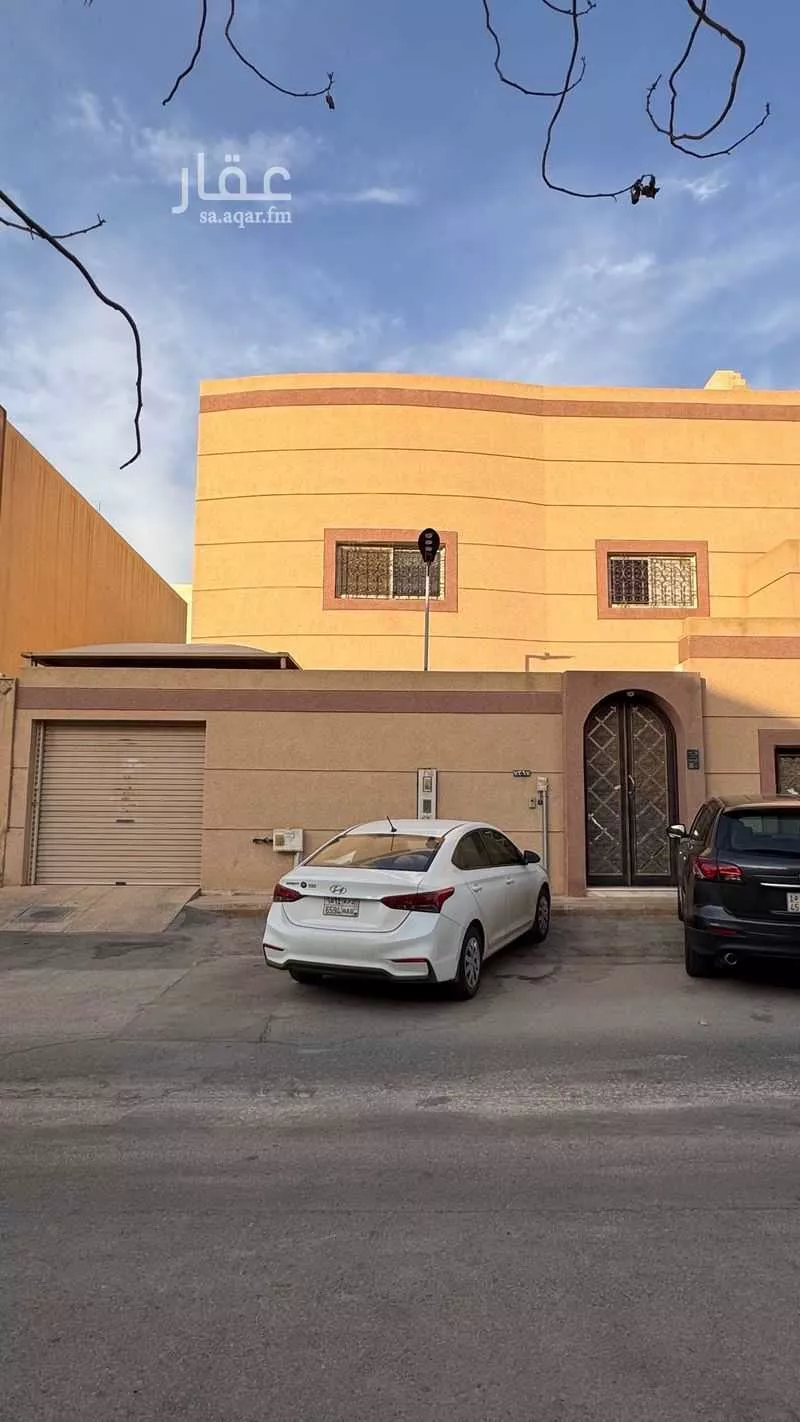 فيلا للبيع في شارع الدفاع, حي إشبيلية, مدينة الرياض, منطقة الرياض 1 صورة