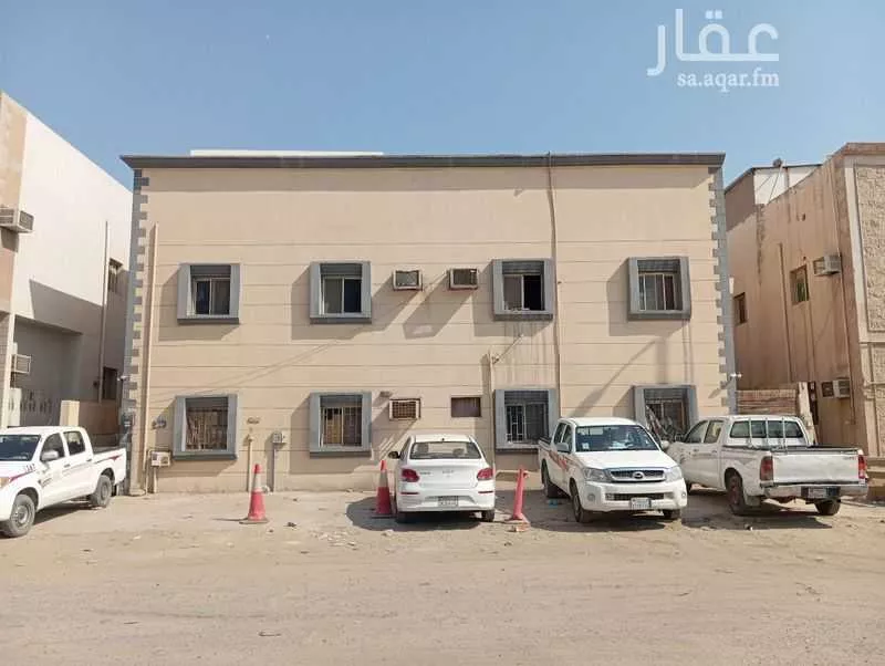 عمارة للبيع في شارع شارع 13 ج, حي الضباب, مدينة الجبيل, المنطقة الشرقية 1 صورة