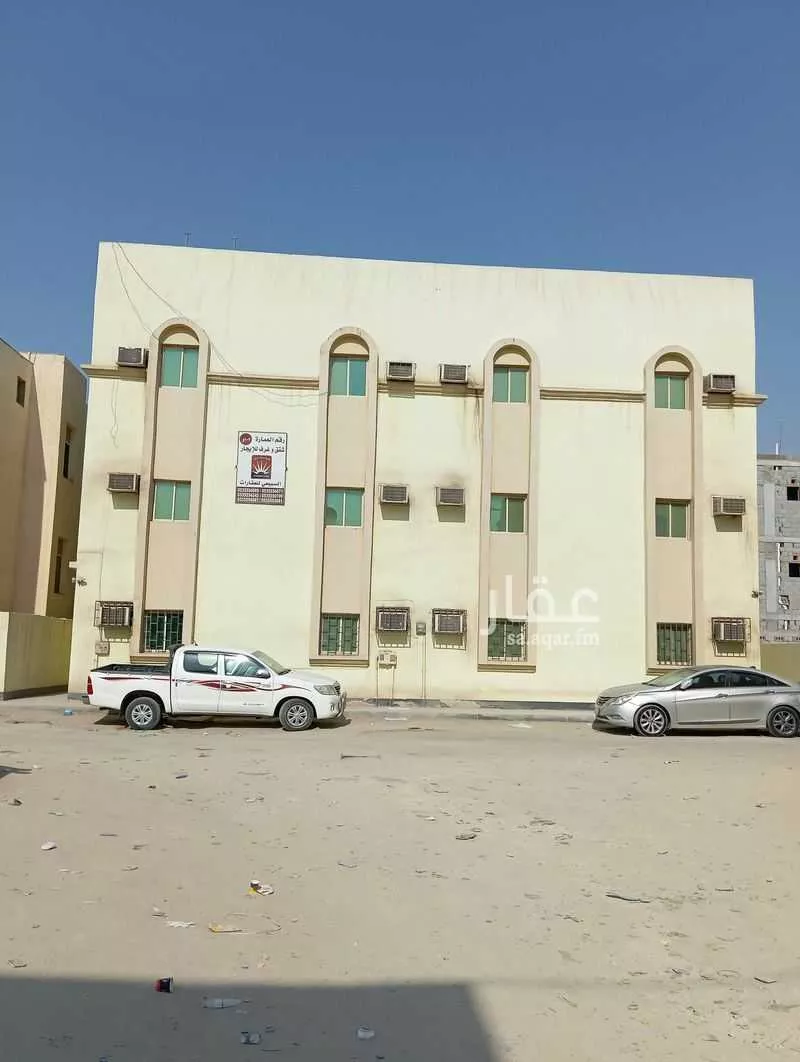 عمارة للبيع في شارع الحكيم القاضي, حي الضباب, مدينة الجبيل, المنطقة الشرقية 1 صورة