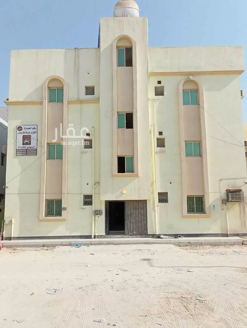 عمارة للبيع في شارع شارع 6, حي الضباب, مدينة الجبيل, المنطقة الشرقية 1 صورة