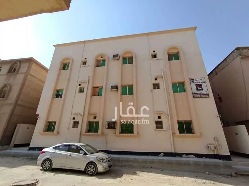 عمارة للبيع في شارع شارع 7, حي الضباب, مدينة الجبيل, المنطقة الشرقية 1 صورة