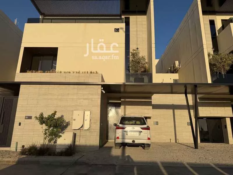 دور للبيع في شارع عبدالعزيز بن دريس ، حي الربوة ، الرياض ، منطقة الرياض 1 صورة