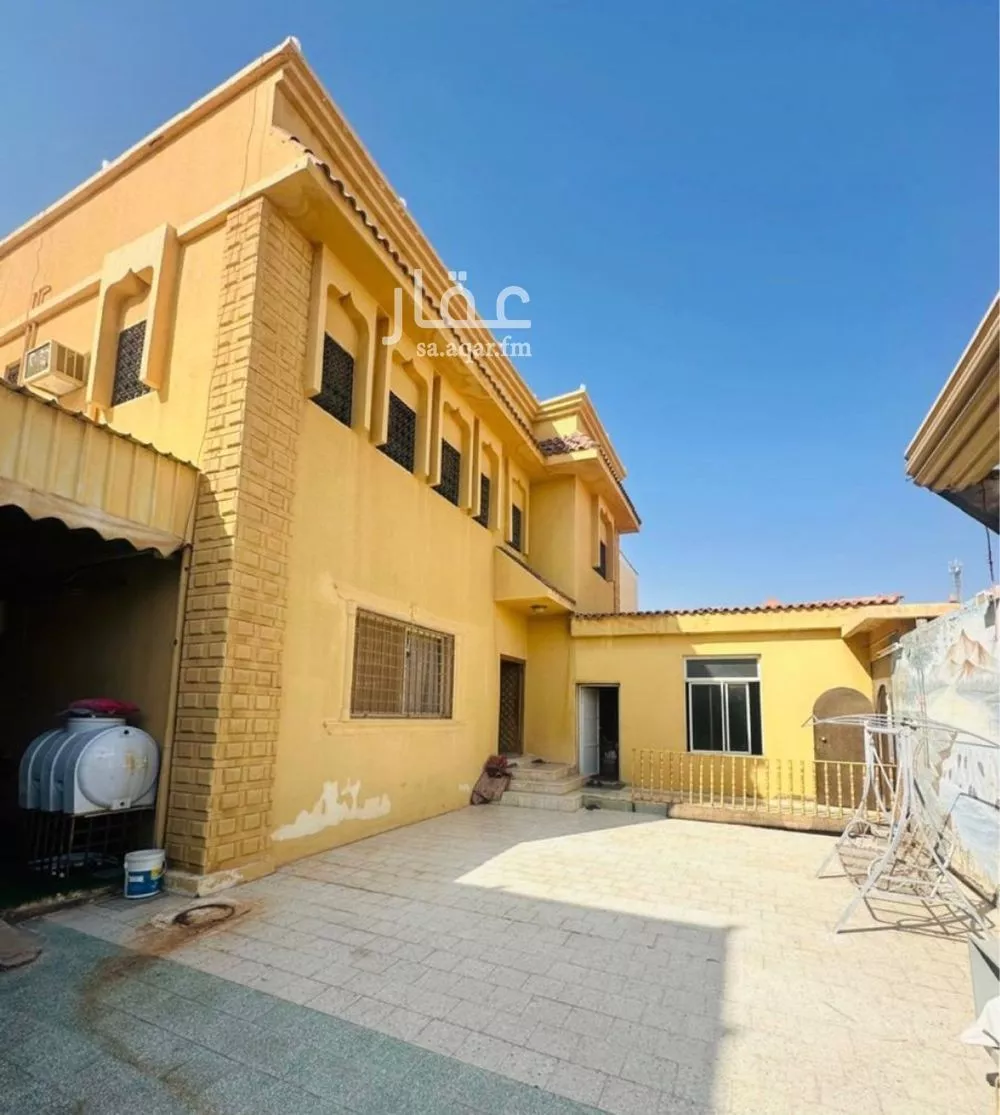 عمارة للبيع في شارع لايوجد, حي العليا, مدينة عنيزة, منطقة القصيم 1 صورة