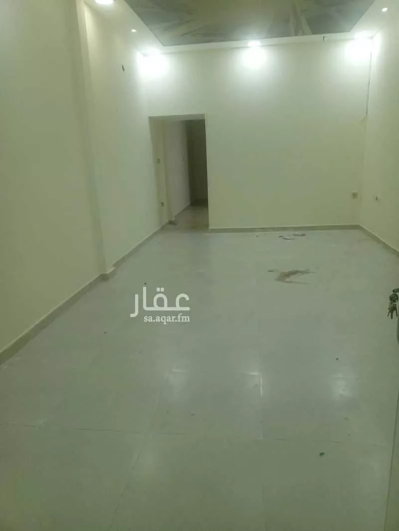 محل للإيجار في شارع زهير بن قـيس, حي طيبة, مدينة الدمام, المنطقة الشرقية 1 صورة