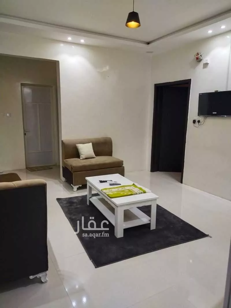 عمارة للإيجار في شارع 2 ب ، حي السويس ، جازان ، منطقة جازان 1 صورة
