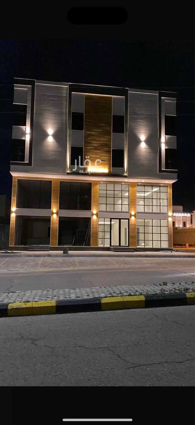 عمارة للإيجار في شارع حسان بن ثابت, حي البلدية, مدينة حفر الباطن, المنطقة الشرقية 1 صورة