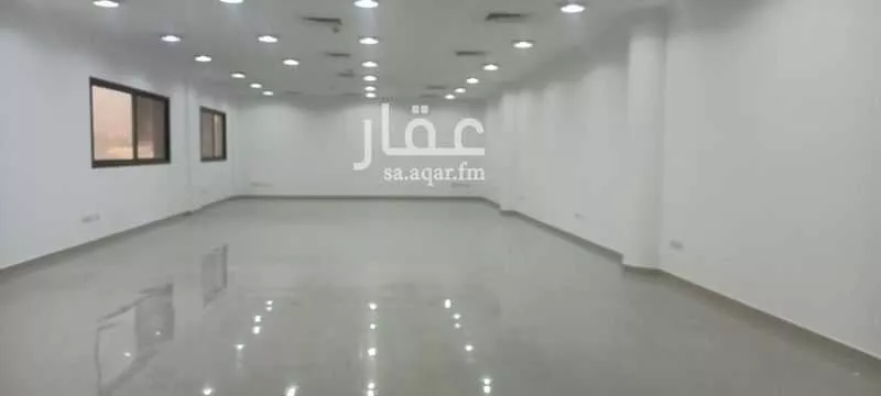 مكتب تجاري للإيجار في شارع ثمامة بن اثال, حي السليمانية, مدينة الرياض, منطقة الرياض 1 صورة