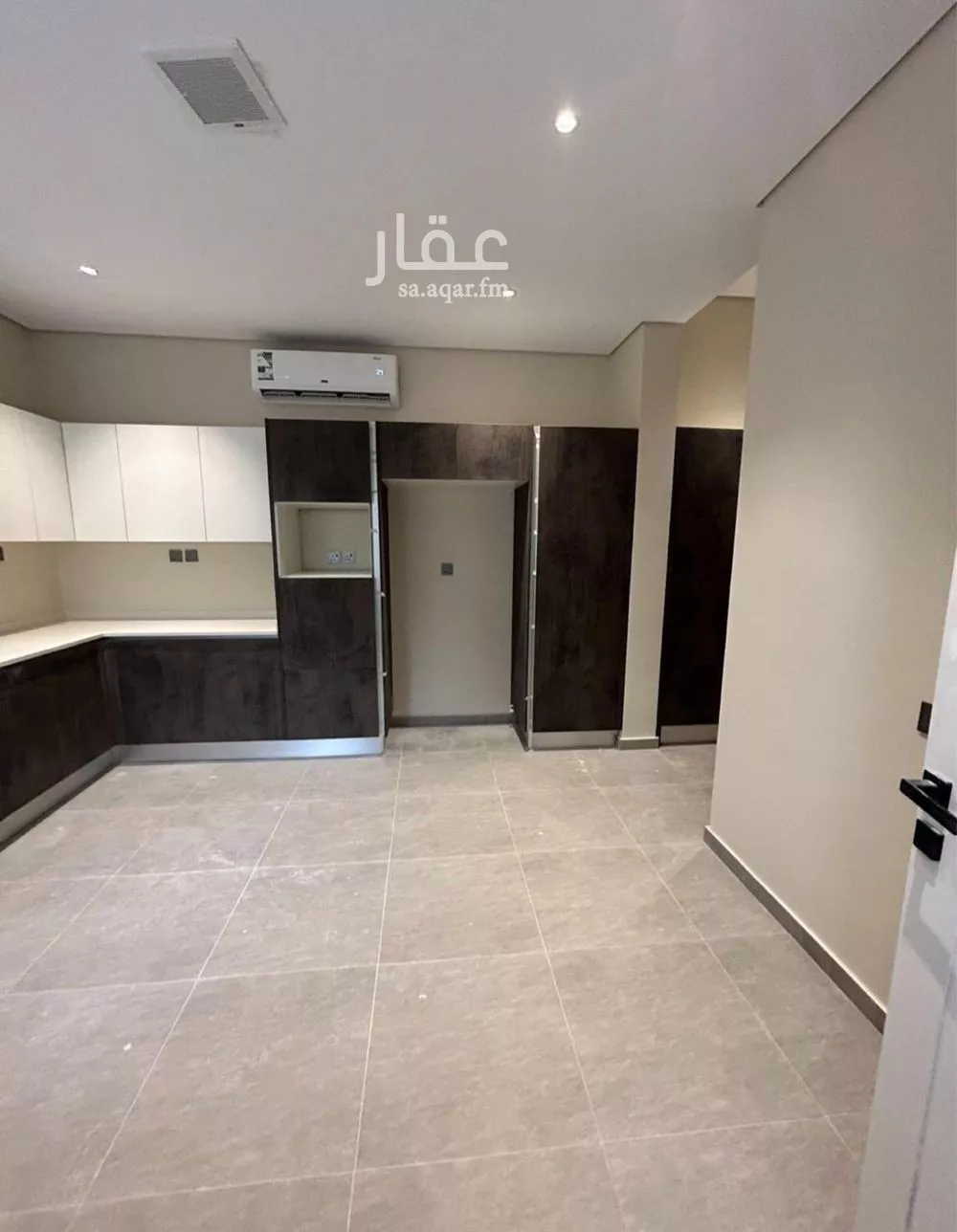 فيلا للإيجار في شارع تاج الدين الزرعة الحنفي, حي الرمال, مدينة الرياض, منطقة الرياض 1 صورة