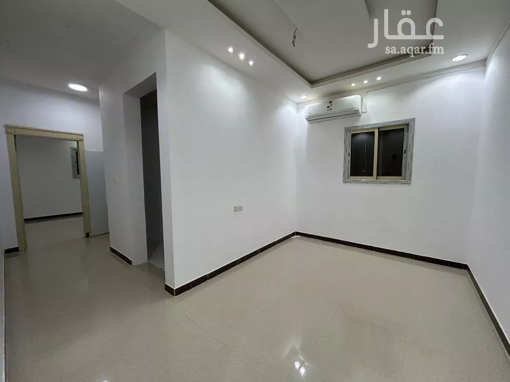 عمارة للإيجار في شارع الداخلة, حي الدار البيضاء, مدينة الرياض, منطقة الرياض 1 صورة