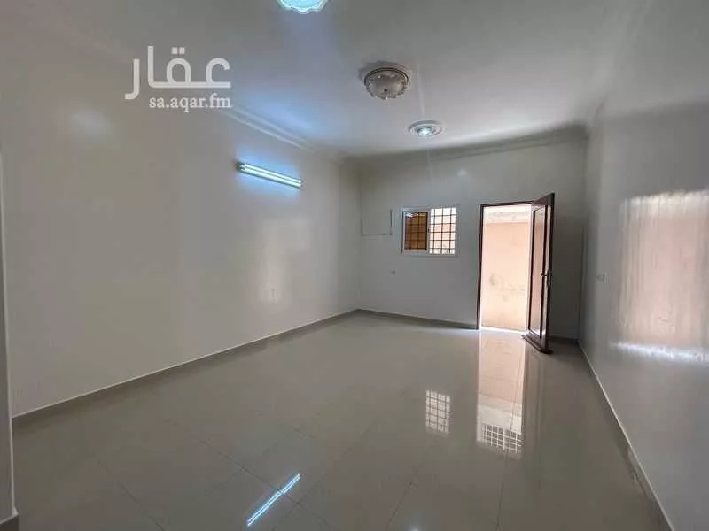 شقة للإيجار في شارع ابن حجر, حي الدار البيضاء, مدينة الرياض, منطقة الرياض 1 صورة