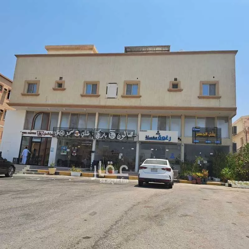 عمارة للإيجار في شارع النعمان بن حارثة, حي التحلية, مدينة الخبر, المنطقة الشرقية 1 صورة