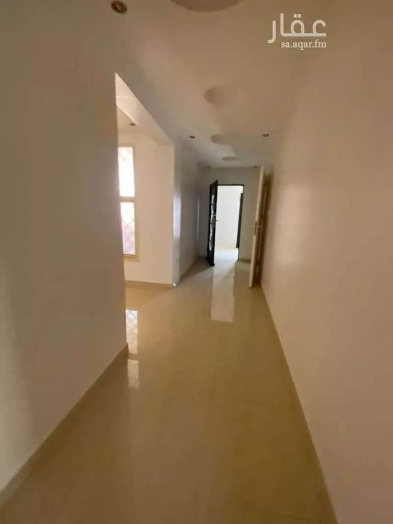شقة للإيجار في شارع ابي اليمن الكندي ، حي خشم العان ، الرياض ، منطقة الرياض 1 صورة
