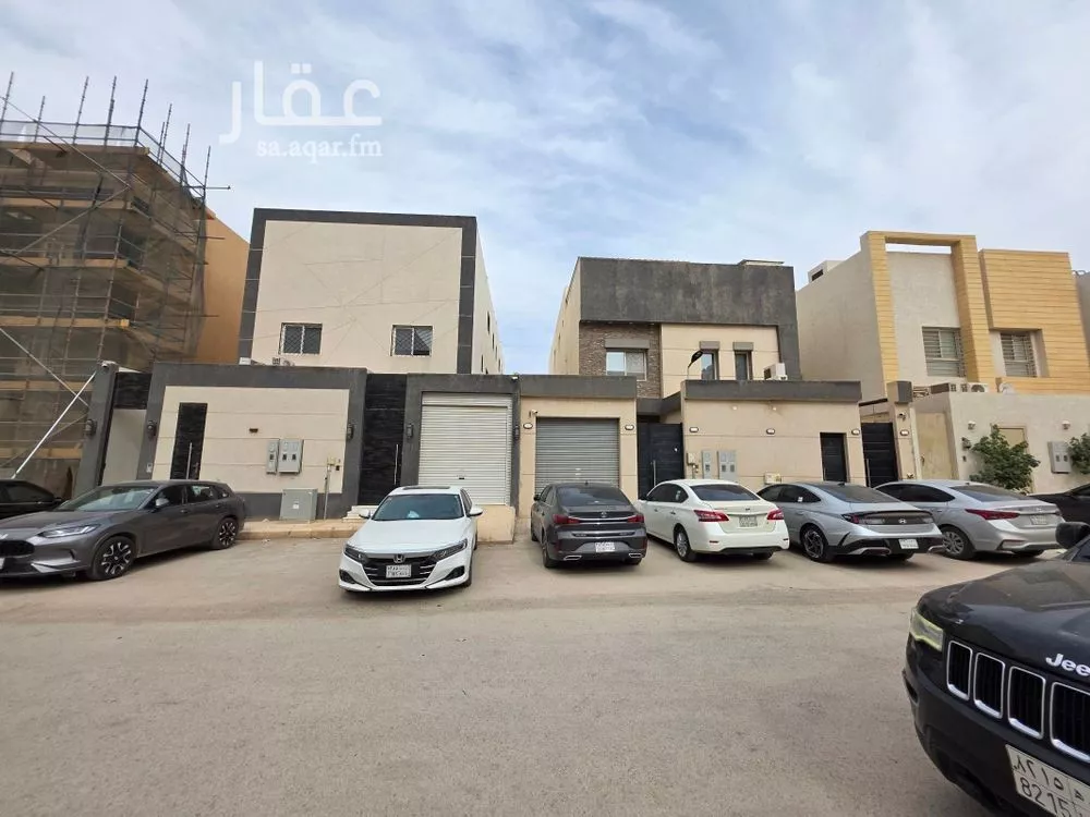 فيلا للبيع في شارع حمد إبراهيم الحقيل, حي عرقة, مدينة الرياض, منطقة الرياض 1 صورة