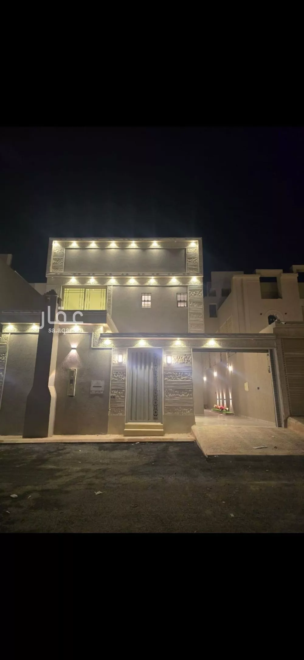 فيلا للبيع في شارع شهاب الدين القلقشندي, حي عكاظ, مدينة الرياض, منطقة الرياض 1 صورة
