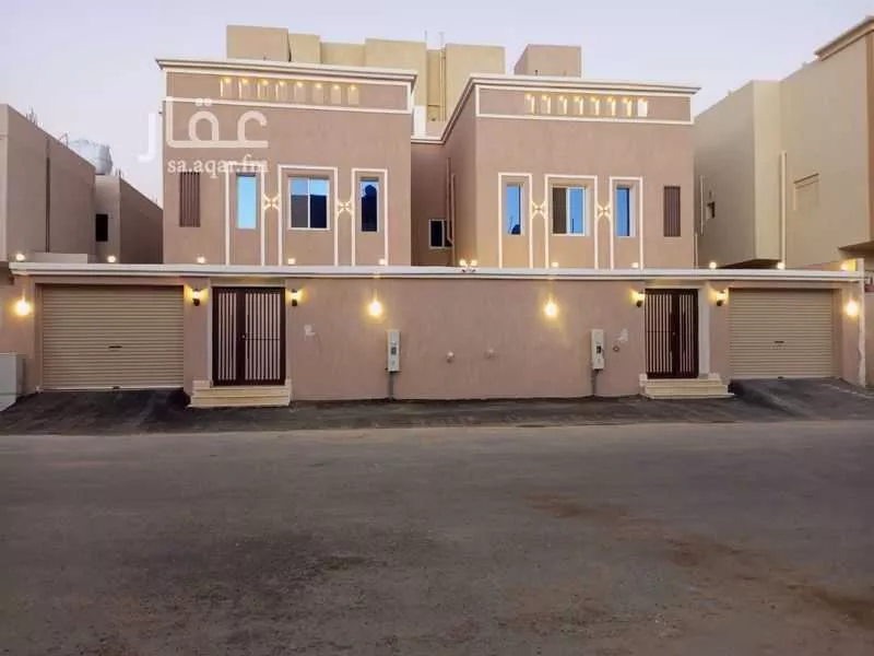 فيلا للبيع في شارع عبيد بن مسعدة, حي ولي العهد, مكة 1 صورة