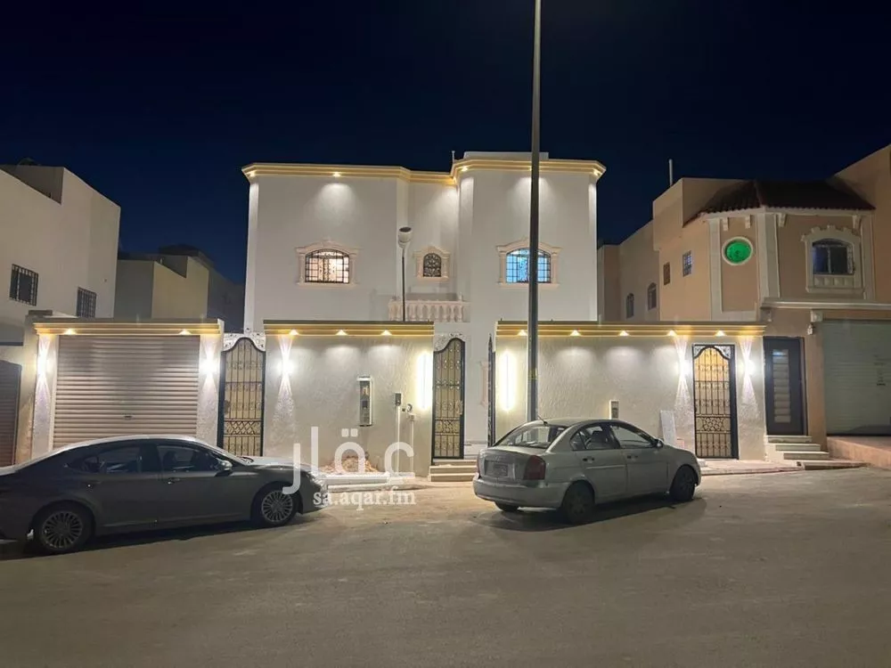 فيلا للبيع في شارع عبدالله بن سيف, حي العقيق, مدينة الرياض, منطقة الرياض 1 صورة