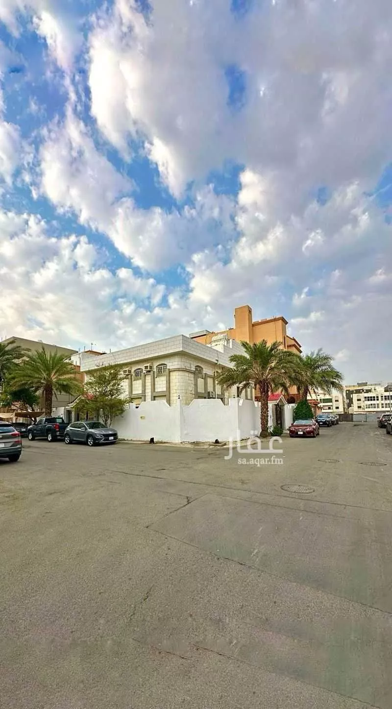 فيلا للبيع في شارع وضاح اليمن, حي الفيصلية, مدينة جدة, منطقة مكة المكرمة 1 صورة