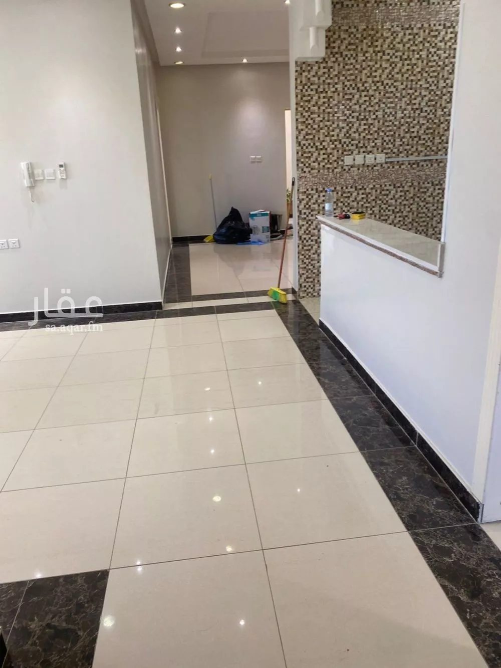 شقة للإيجار في شارع شهيد الدين ثم الوطن يحيى محمد يحيى الش, حي القيروان, مدينة الرياض, منطقة الرياض 1 صورة