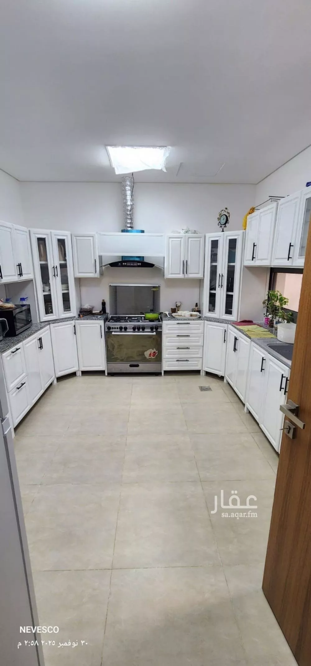 فيلا للإيجار في شارع حجر بن حنظلة, حي مطار الملك خالد الدولي, مدينة الرياض, منطقة الرياض 1 صورة