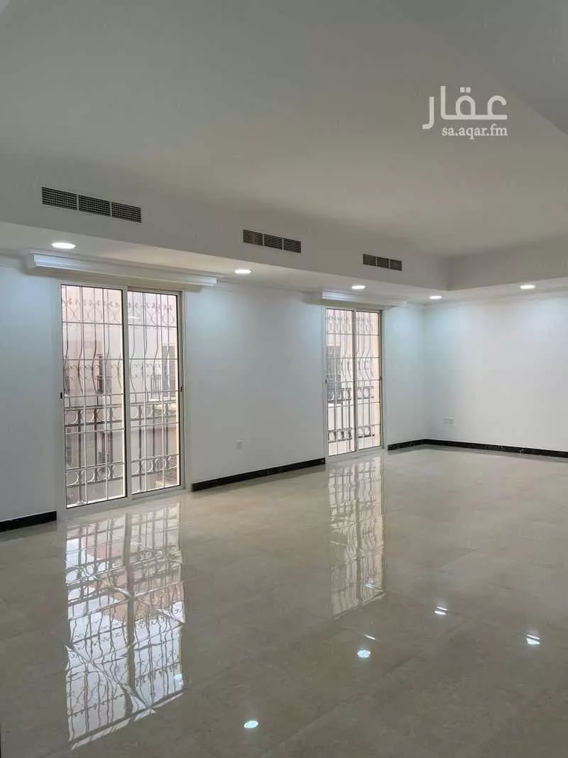 شقة للبيع في حي الأندلس, مدينة الخبر, المنطقة الشرقية 1 صورة