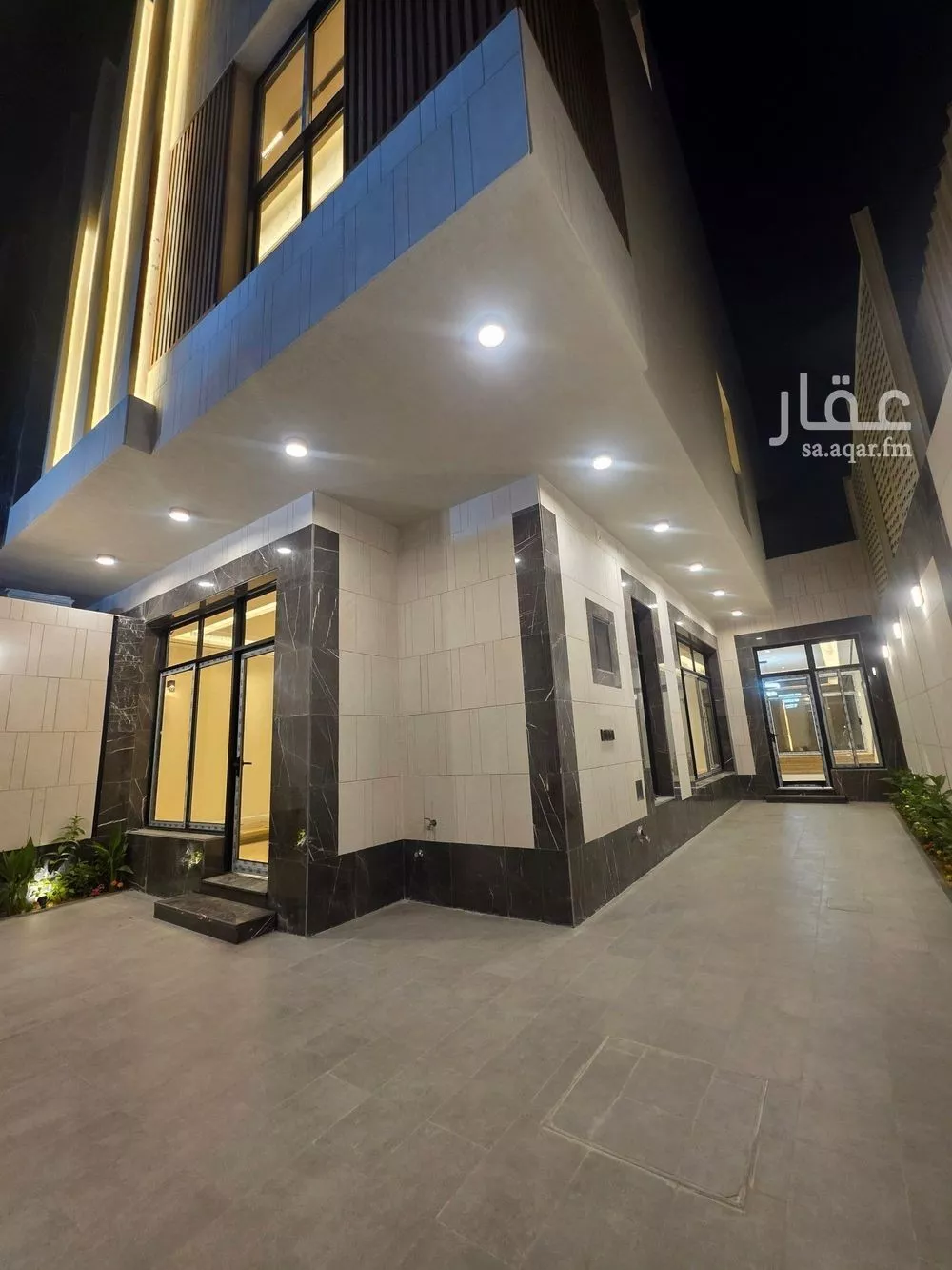 فيلا للبيع في شارع الأفضلي, حي الملقا, مدينة الرياض, منطقة الرياض 1 صورة