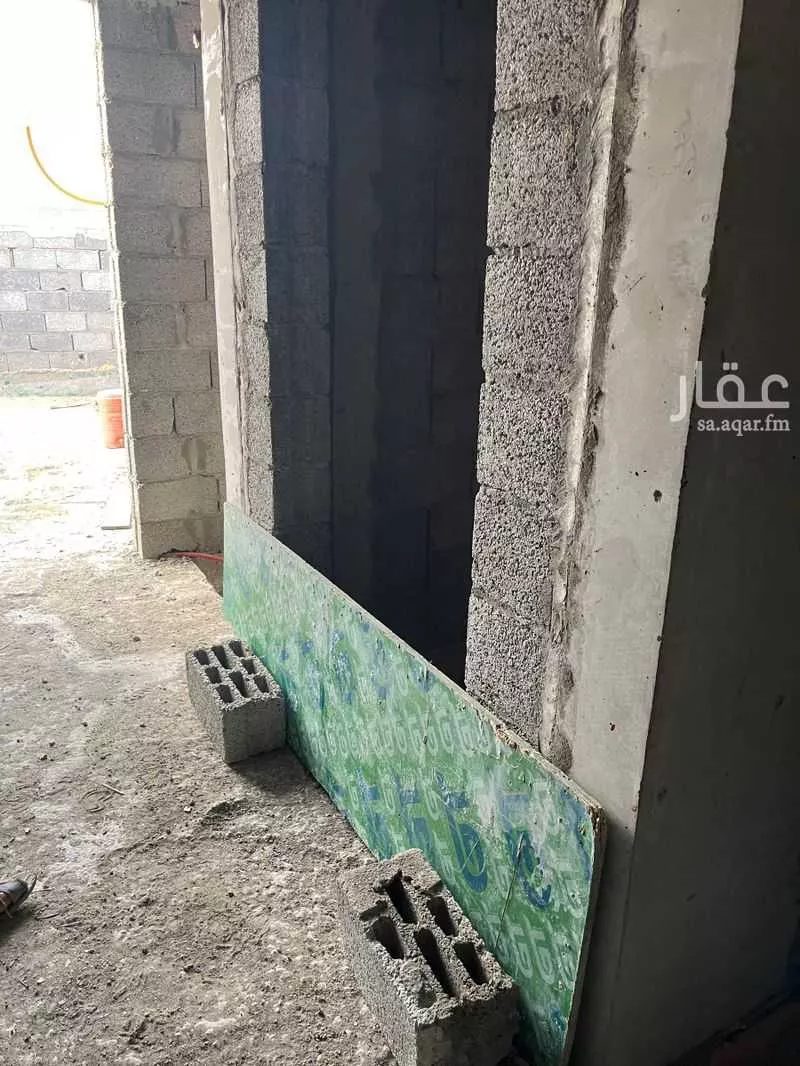 عمارة للبيع في شارع القعقاع بن عمرو, حي العريجاء الغربي, مدينة الرياض, منطقة الرياض 1 صورة