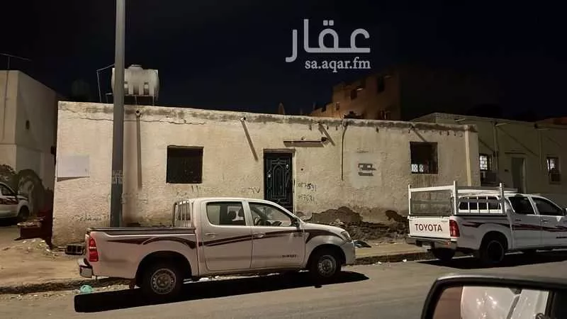 دور للبيع في شارع مروان بن عبدالحميد, حي السقيا, مدينة المدينه المنوره, منطقة المدينة المنورة 1 صورة