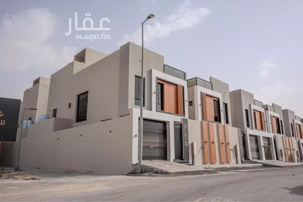 فيلا للبيع في شارع جابر بن حيان, حي الدانة, مدينة الاحساء, المنطقة الشرقية 1 صورة