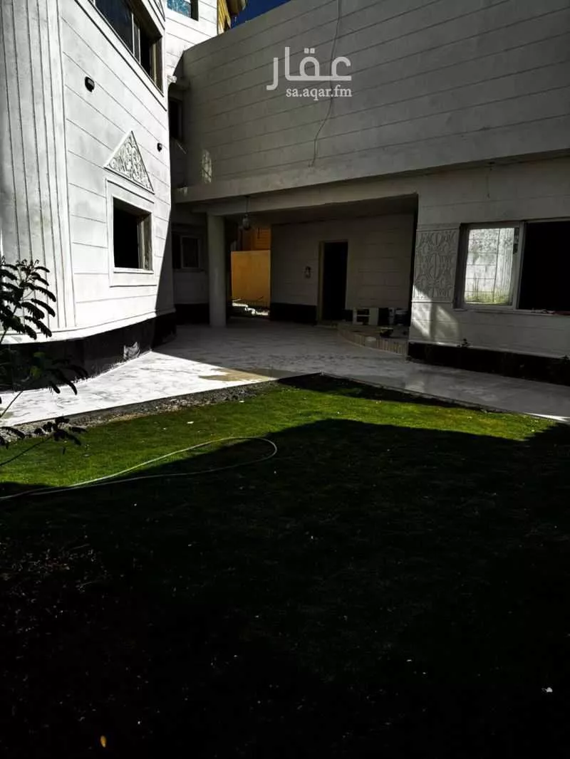 فيلا للبيع في شارع انس بن معاذ, مدينة الظهران, المنطقة الشرقية 1 صورة