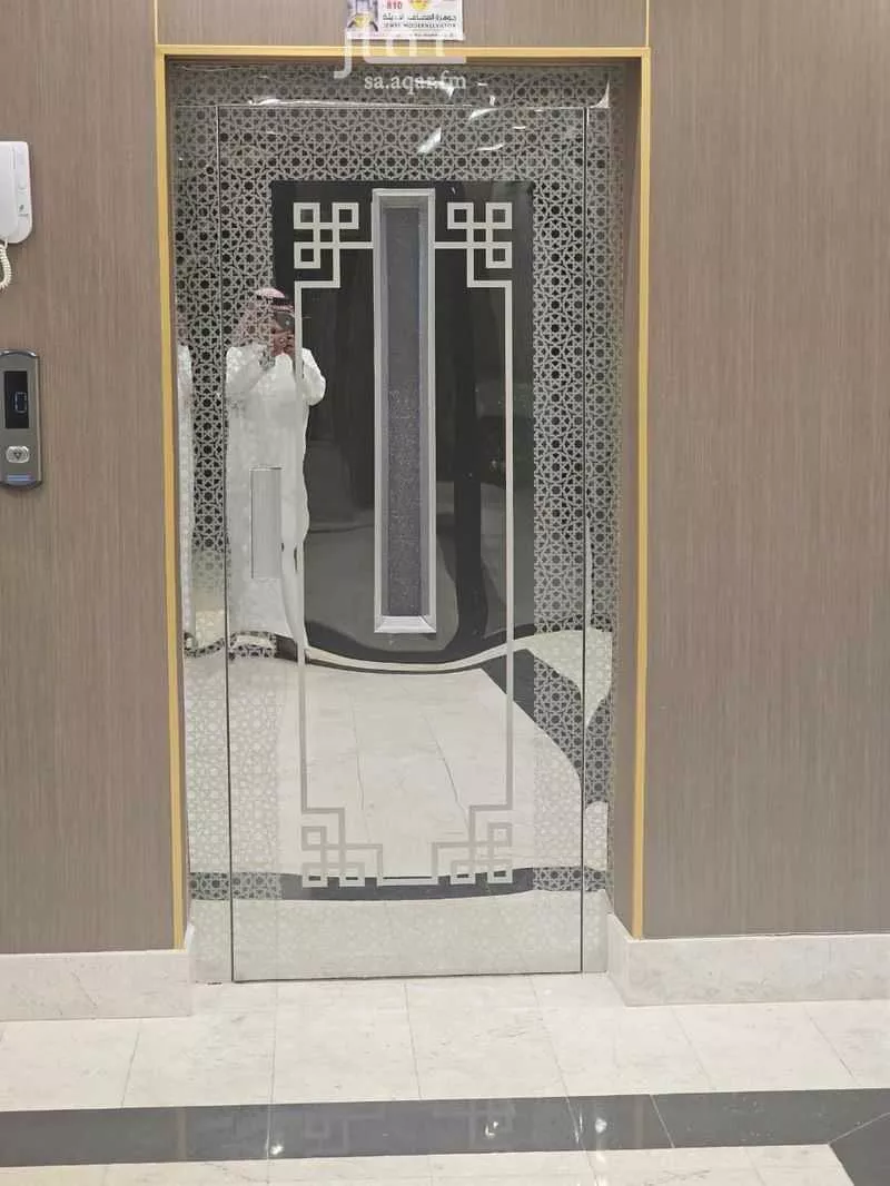 عمارة للبيع في شارع التوفيق, حي مشرفة, مدينة جدة, منطقة مكة المكرمة 1 صورة