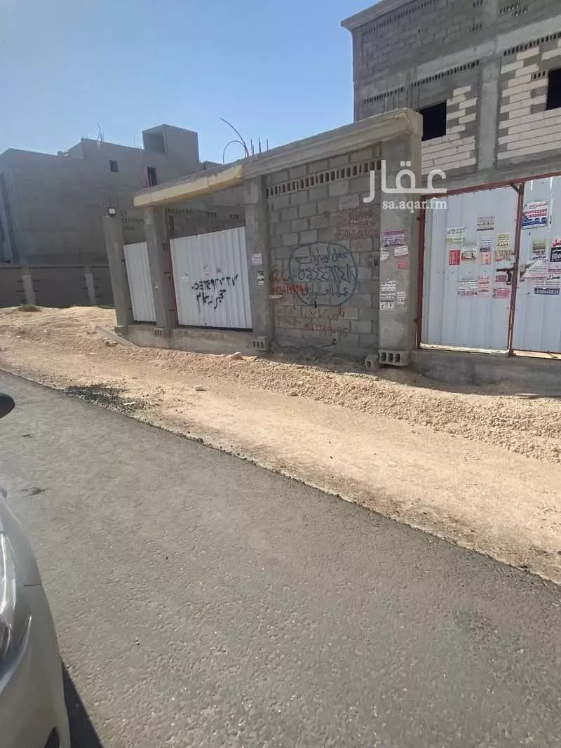 فيلا للبيع في شارع عباد ابن بشر الاشهل ، حي الصقور ، الهفوف‎ ، الاحساء 1 صورة