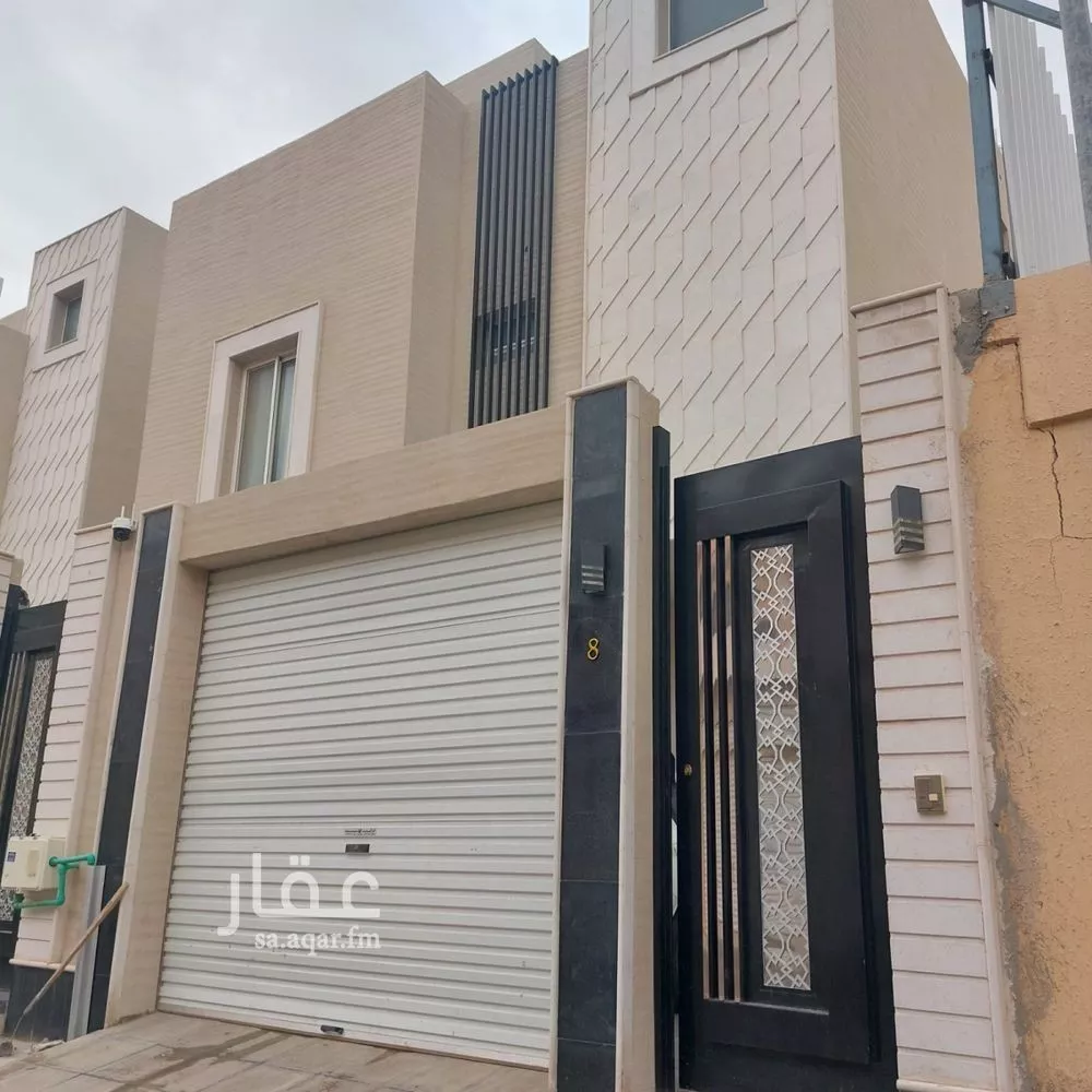 فيلا للبيع في شارع شمس الدين الدمشقي, حي شبرا, مدينة الرياض, منطقة الرياض 1 صورة