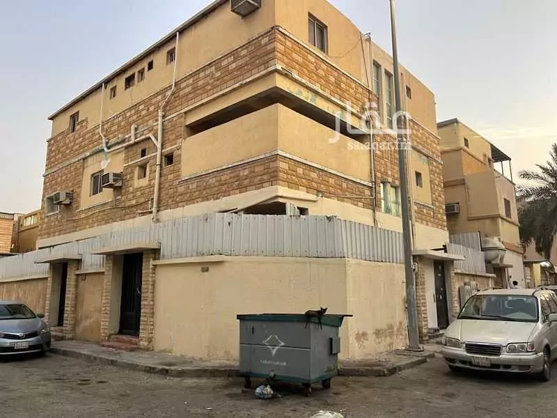 عمارة للبيع في شارع حفر الباطن, حي القادسية, مدينة الدمام, المنطقة الشرقية 1 صورة
