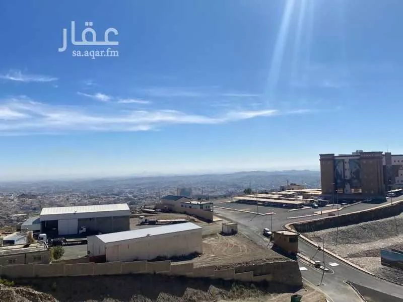 أرض للبيع في شارع العام, حي الورود, مدينة ابها, منطقة عسير 1 صورة