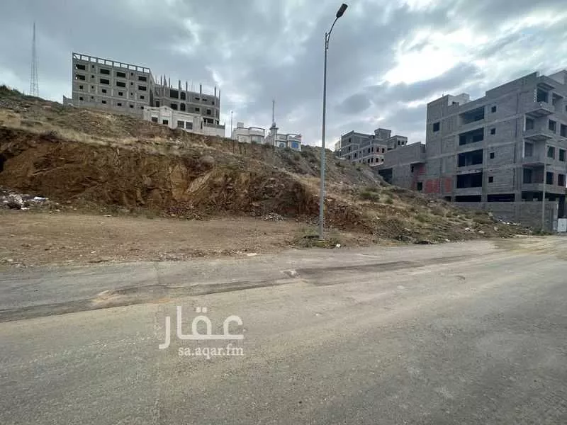 أرض للبيع في شارع اجلي, حي السلام, مدينة ابها, منطقة عسير 1 صورة