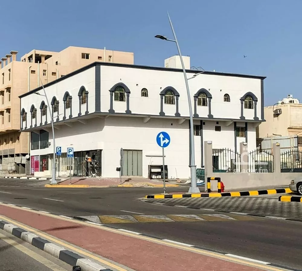 عمارة للإيجار في شارع الرحمة, حي النزهة, مدينة الدمام, المنطقة الشرقية 1 صورة