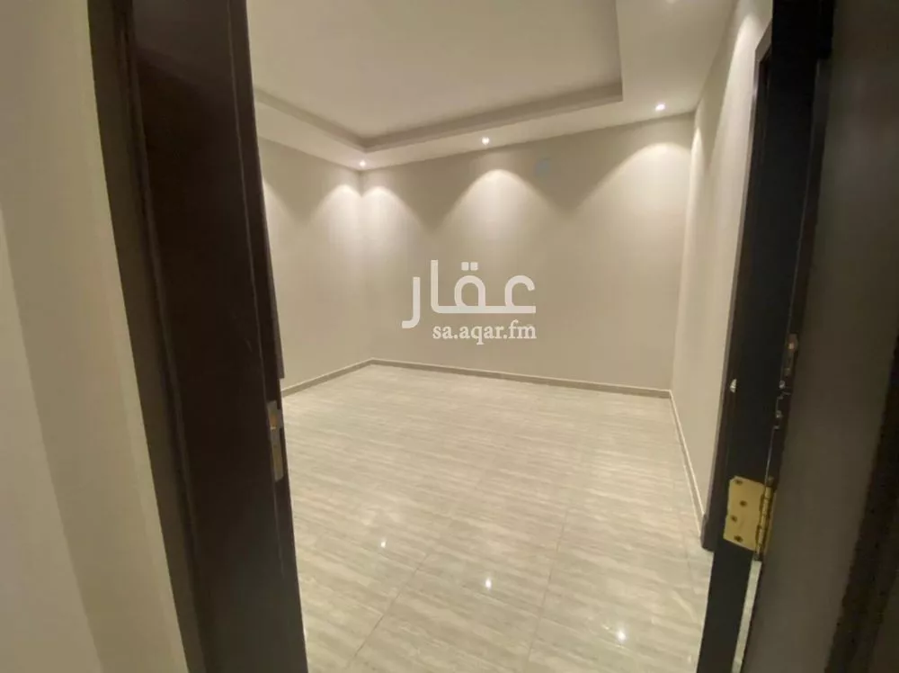 فيلا للإيجار في شارع أبي الحسن الكمال, حي العارض, مدينة الرياض, منطقة الرياض 1 صورة