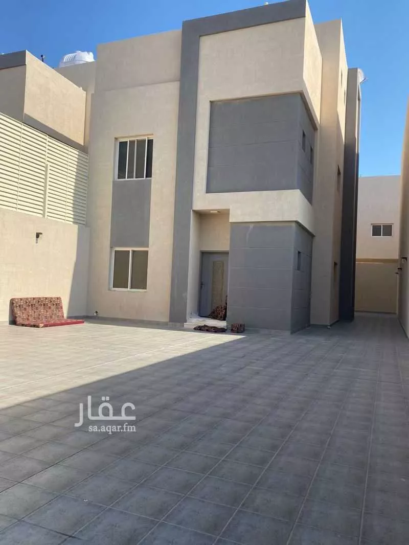 فيلا للبيع في شارع 10 البحيرة ، البحيرة ، الخبر ، الخبر 1 صورة