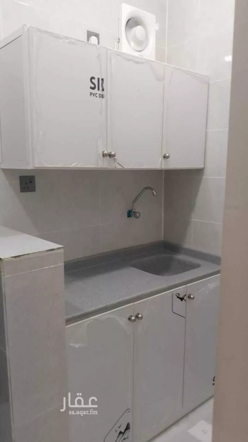 غرفة للإيجار في شارع عثمان ابن عفان ، حمضة ، منطقة عسير 1 صورة