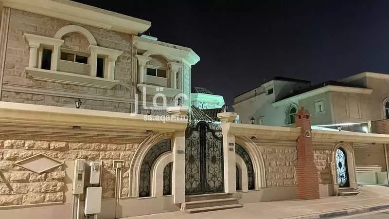 فيلا للبيع في شارع شارع حمزة بن الحسن, حي النعيم, مدينة رأس تنورة, المنطقة الشرقية 1 صورة
