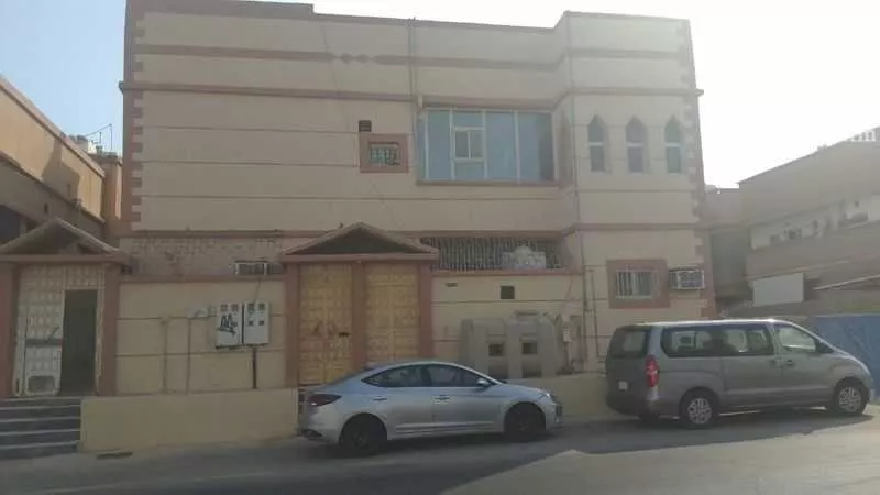 عمارة للبيع في شارع الحارث بن عرفجة بن الحارث, حي المحمدية, مدينة الاحساء, المنطقة الشرقية 1 صورة