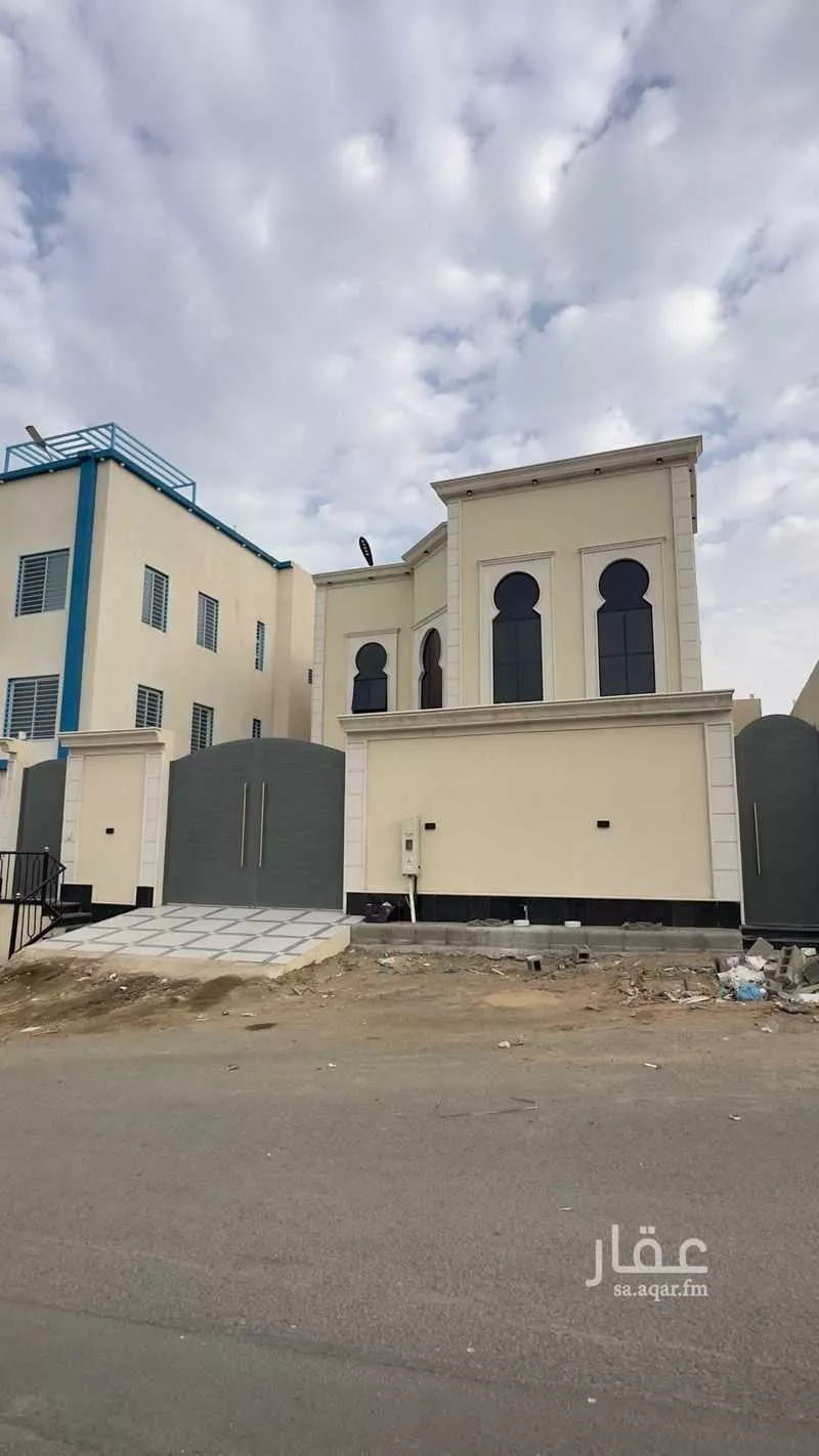 فيلا للبيع في المقطاع 1 صورة