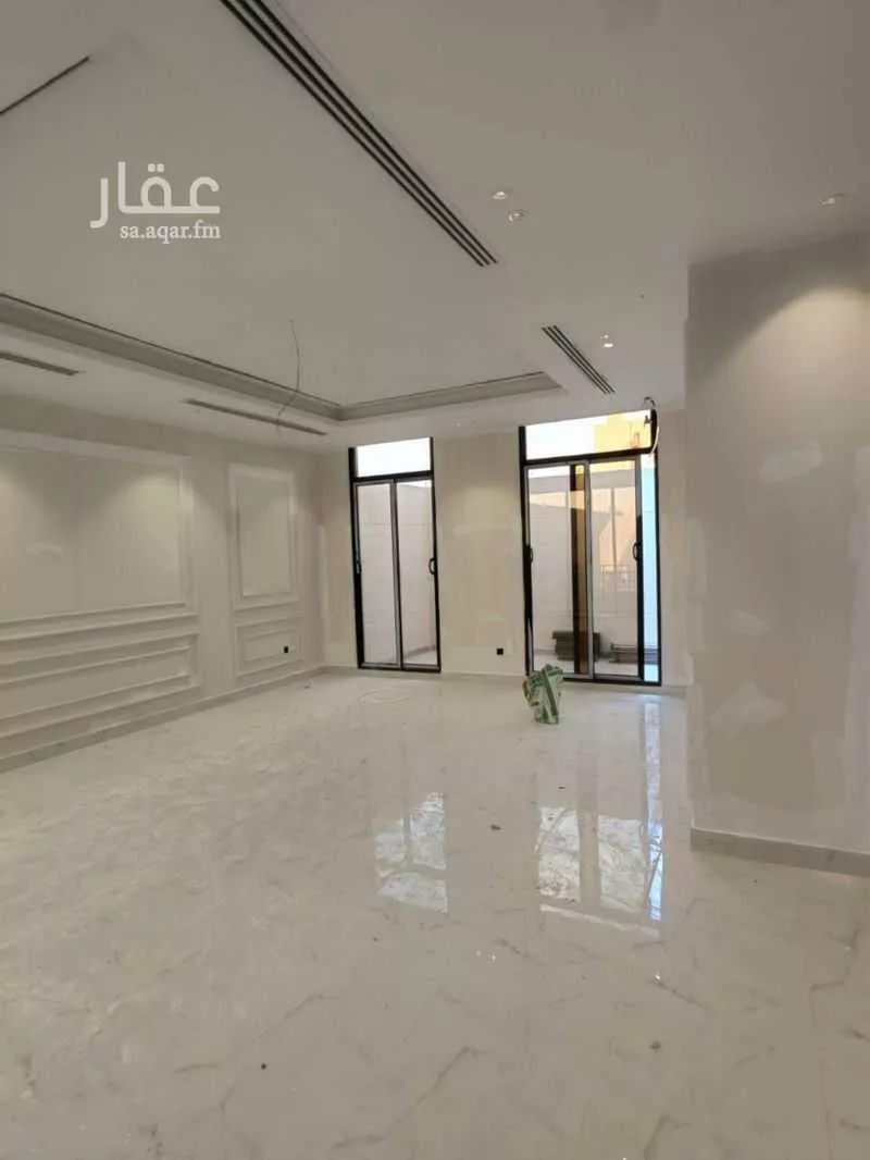 فيلا للإيجار في شارع الامل, حي البحيرة, مدينة الخبر, المنطقة الشرقية 1 صورة