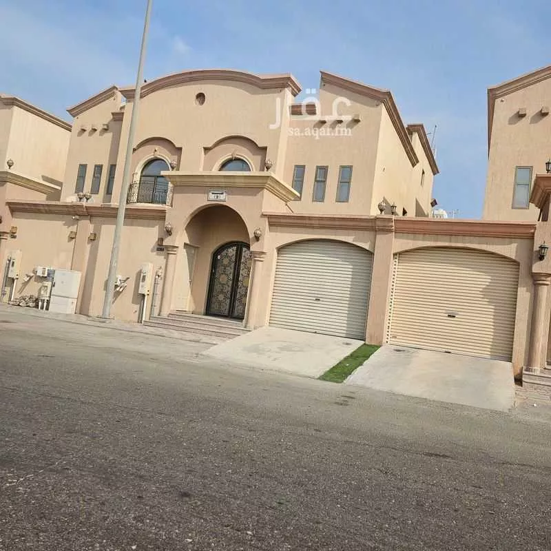 فيلا للبيع في شارع ثابت ابن الانصاري, حي التحلية, مدينة الخبر, المنطقة الشرقية 1 صورة