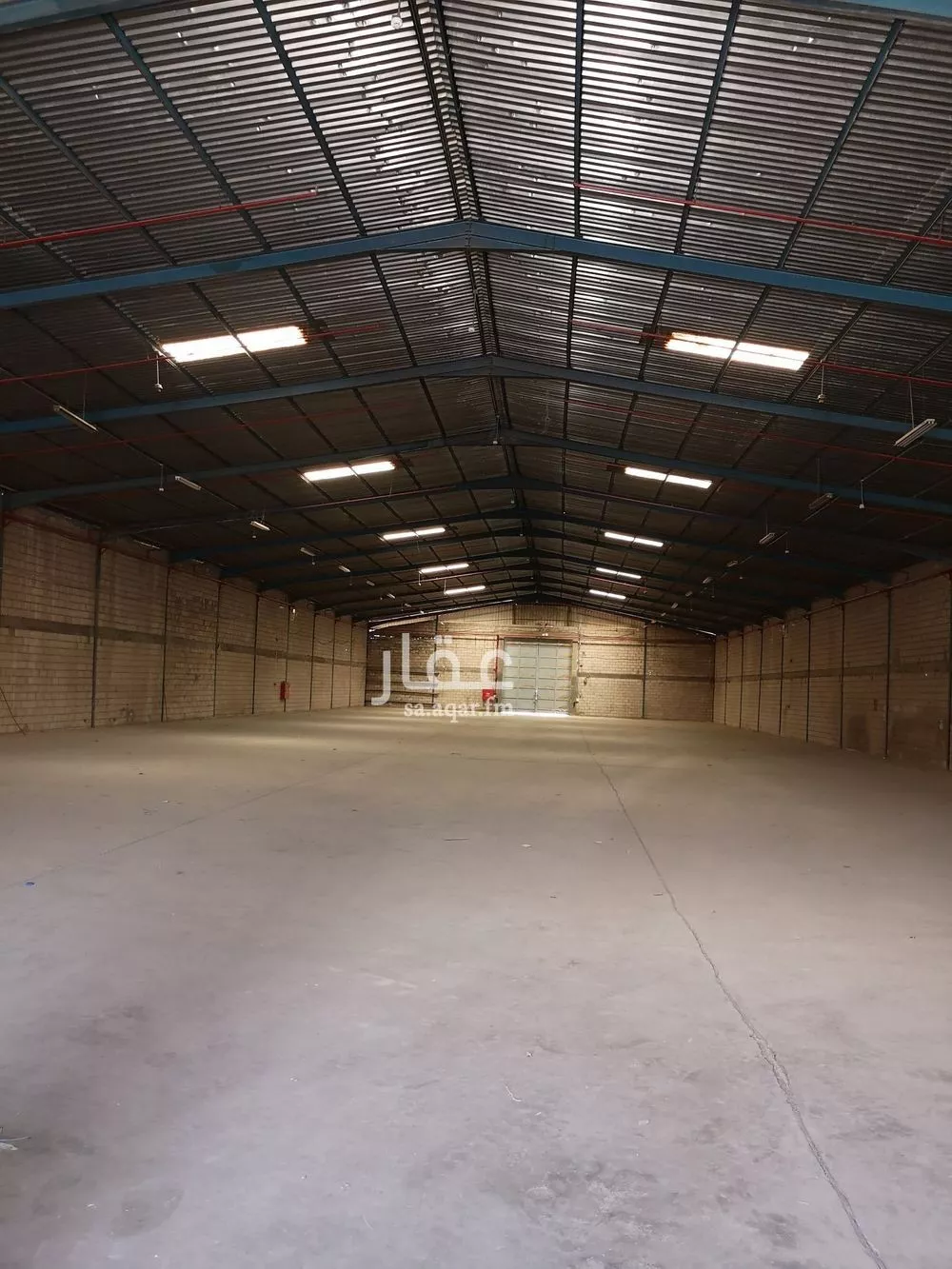 مستودع للإيجار في شارع بخاري, حي الفيصلية, مدينة الرياض, منطقة الرياض 1 صورة