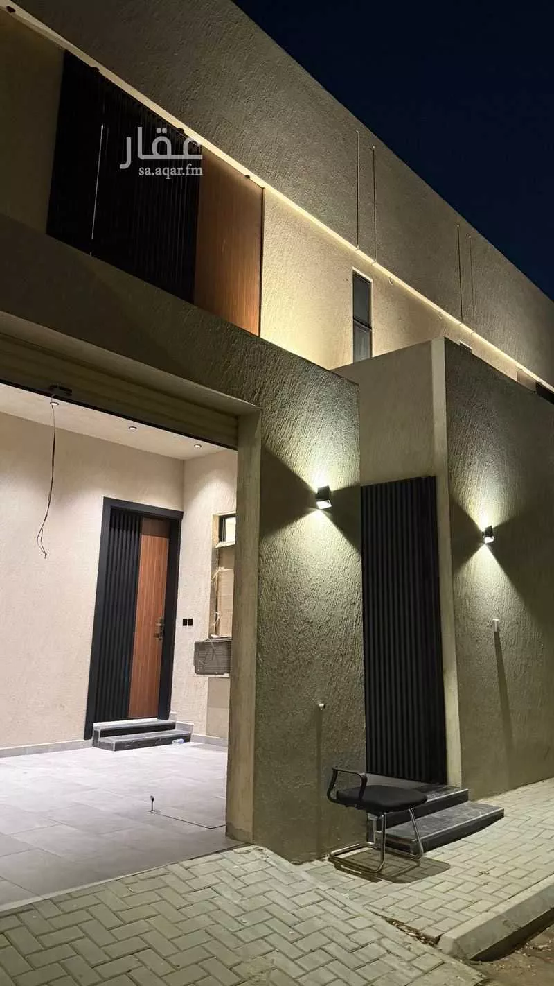 فيلا للبيع في شارع ابن غزال, حي العريجاء الغربي, مدينة الرياض, منطقة الرياض 1 صورة