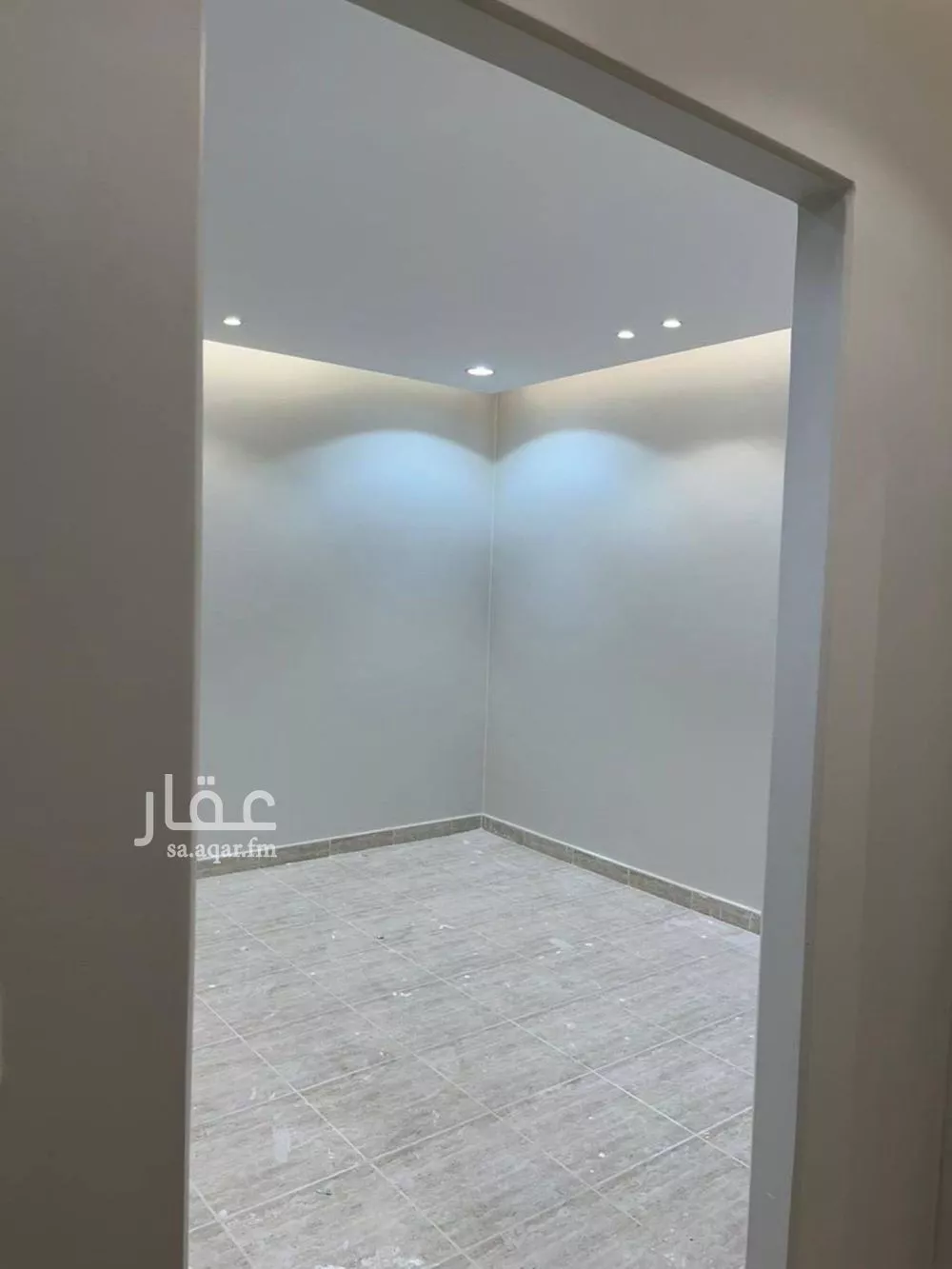 فيلا للبيع في شارع أبي بكر بن عبدالله, حي مطار الملك خالد الدولي, مدينة الرياض, منطقة الرياض 1 صورة