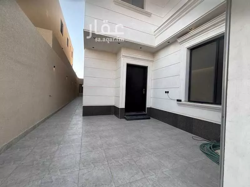 دور للبيع في شارع 111, حي الجنادرية, مدينة الرياض, منطقة الرياض 1 صورة