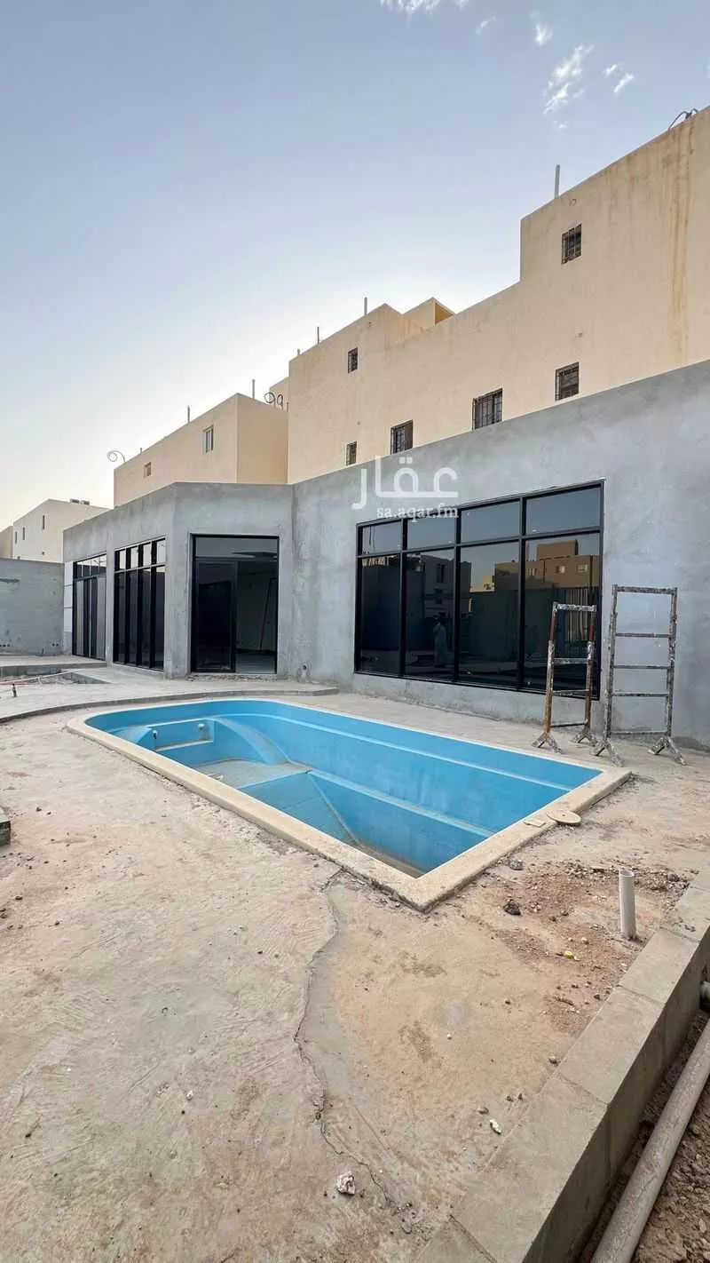استراحة للبيع في شارع زينب بنت أبي سلمة, حي المهدية, مدينة الرياض, منطقة الرياض 1 صورة