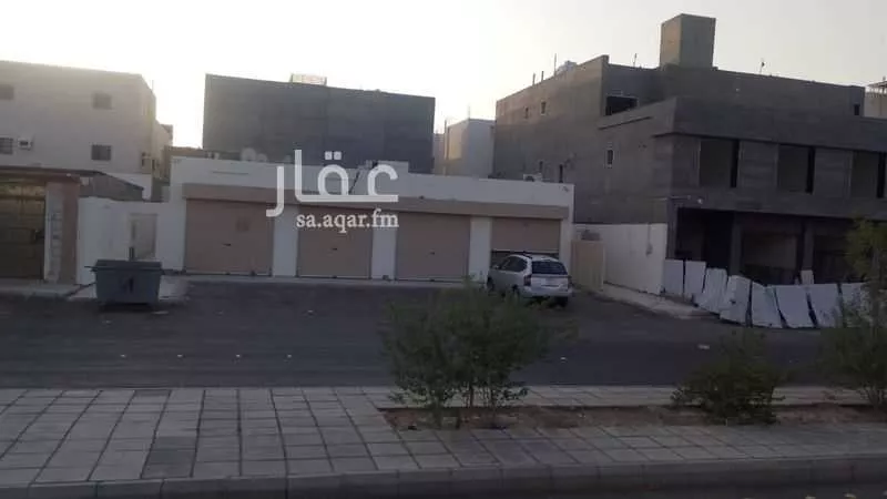 محل للإيجار في شارع اوس ابن عائد ، حي العاقول ، المدينة المنورة ، منطقة المدينة المنورة 1 صورة